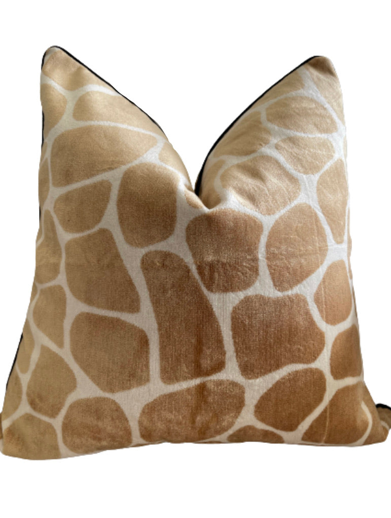 Giraffe Pillow "Safari Collection"