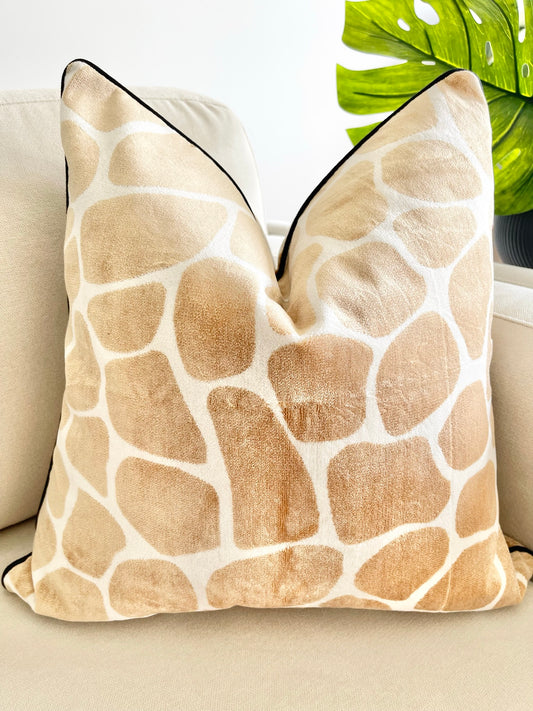 Giraffe Pillow "Safari Collection"